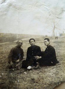 Photograph of Yoon Dongju with Song Monggyu taken in Longjing
