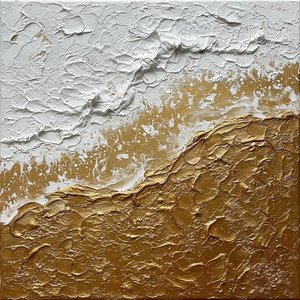 Vergoldete Woge: Eine Monumentale Studie Skulpturaler Weißer Und Metallisch Goldener Bewegung — David Moreau