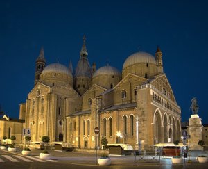 Sant'antonio Bazilika